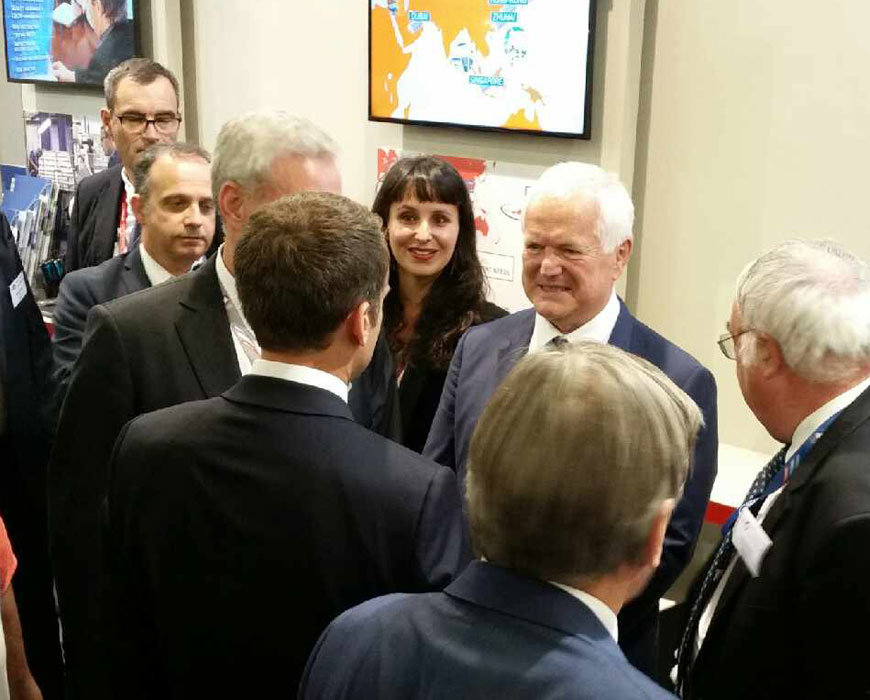 Dedienne-aerospace-06-17-macron-Bourget-2